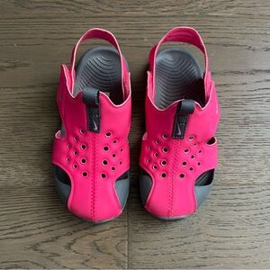 Nike Sunray Protect 2 Kids' Sandals - Hyper Pink and Gray Toddler 10 (US)